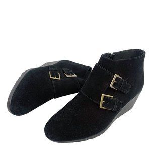 MUNRO Drew Black Suede Double Strap‎ Wedge Booties